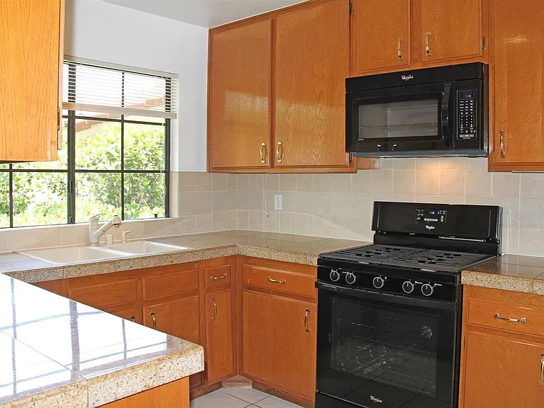 7628 Palmilla Dr #85 — Photo 3