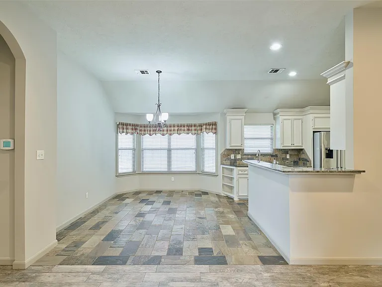 13613 Vail Dr — Photo 8