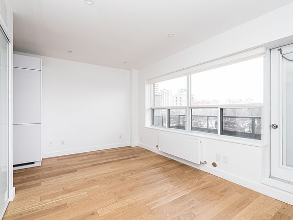 3rd image of 111 Lawton Blvd #50045A-211
