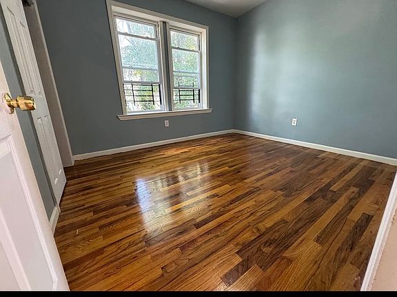 4th image of 184 W Bigelow St #2B