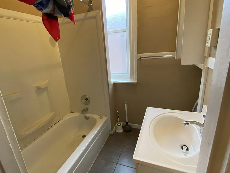 4200 Russell Blvd #2F — Photo 12