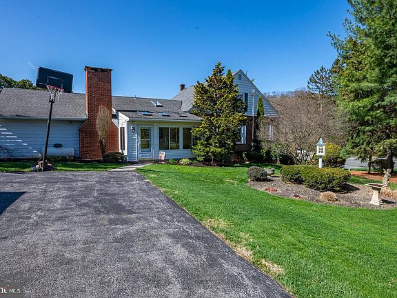 3rd image of 2867 Pricetown Rd