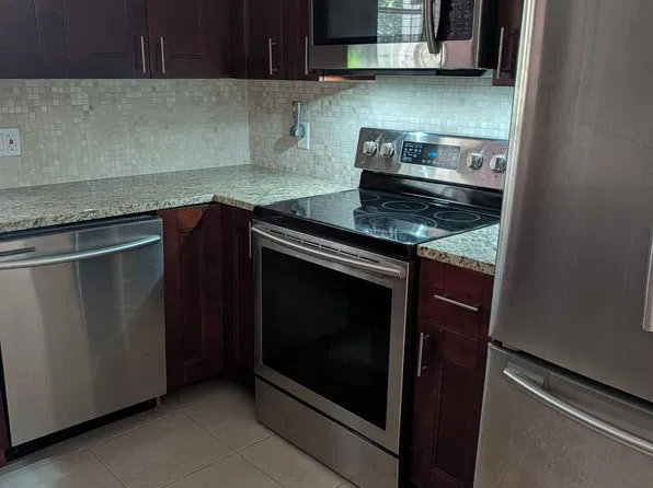 1215 NE 18th Ave #1, Fort Lauderdale, FL 33304