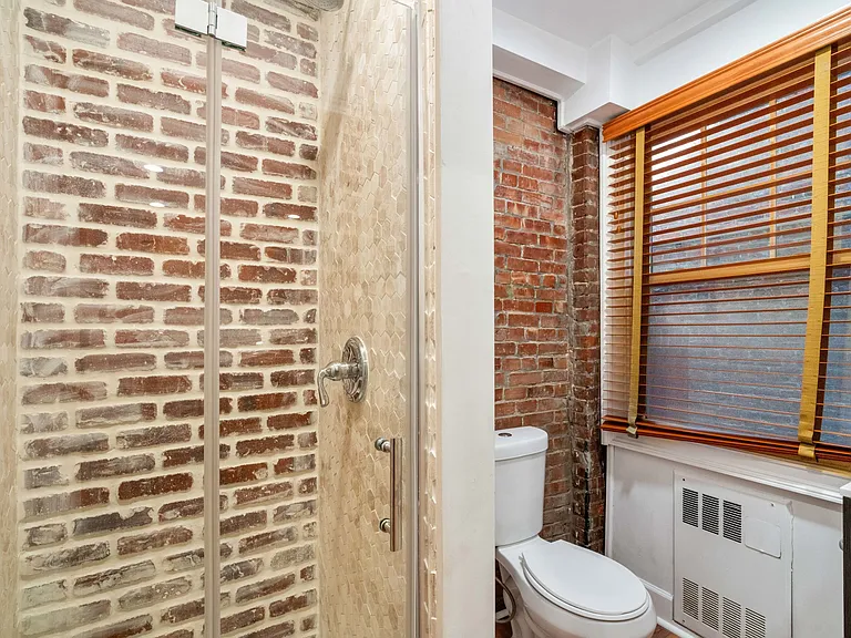 10 Hanover Ave #1 — Photo 6