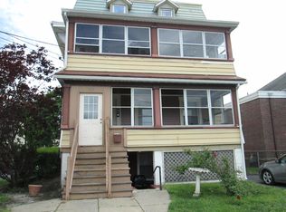 19 Smith St, Poughkeepsie, NY 12601