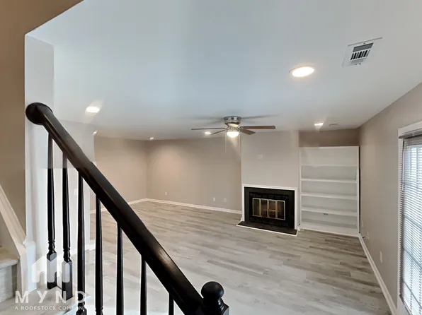 6904 Saxby Ct, Raleigh, NC 27613