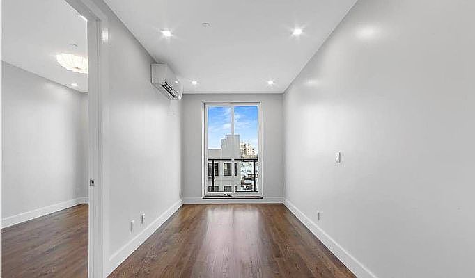1st image of 776 Franklin Ave #2D
