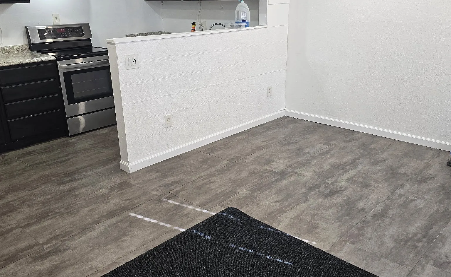 1 bed, 850 sqft, $1,450 — Photo 1