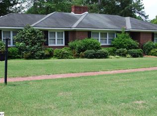 607 N Weston St, Fountain Inn, SC 29644