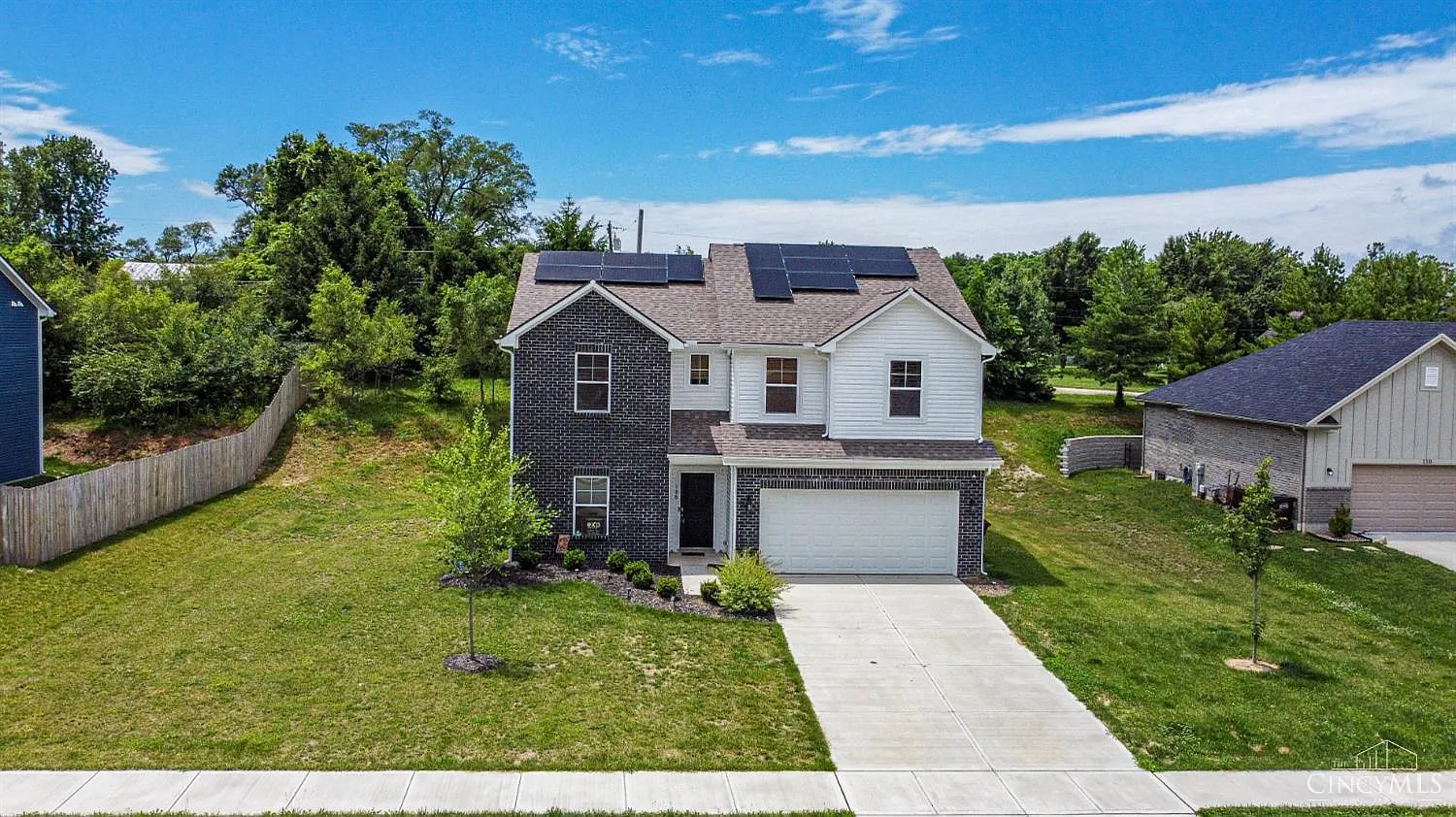 4 bed, 2.5 bath, 2446 sqft, $2,650 — Photo 1