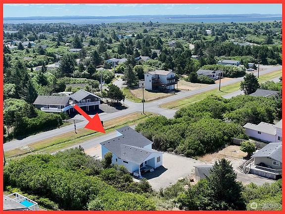 4th image of 787 Ocean Shores Blvd NW