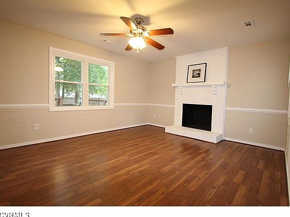 4th image of 5915 Meadwood Cir