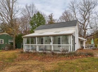927 Superior St, South Haven, MI 49090
