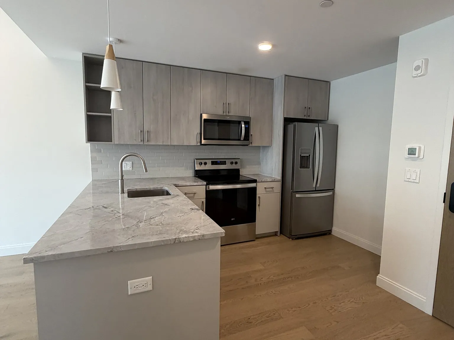 2 bed, 2.0 bath, $4,700 — Photo 1