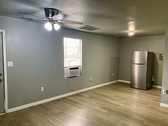 3rd image of 303 Givens Ave #3