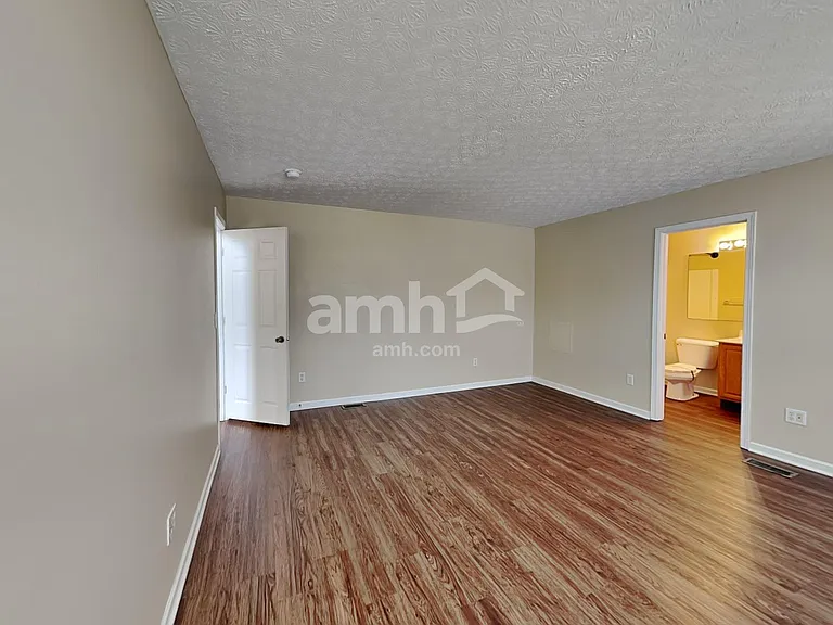 103 Spring Brook Ct — Photo 10