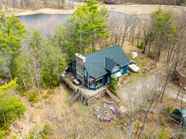 609 S Bay Rd, Georgian Bay, ON L0K 1S0