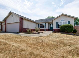 4810 W Kingsbury St, Springfield, MO 65802