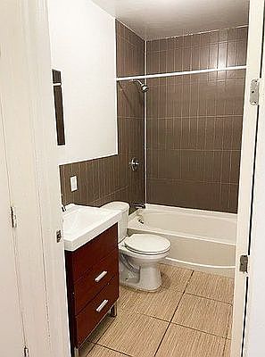 5th image of 678 Prospect Pl APT 4B