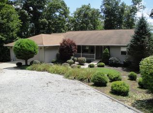 133 Pine Tree Dr, Spruce Pine, NC 28777