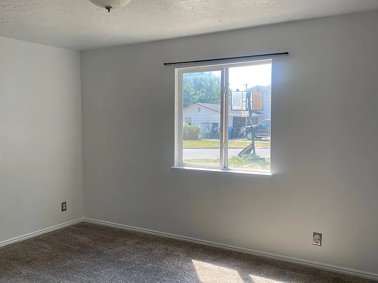750 S 266 W — Photo 33
