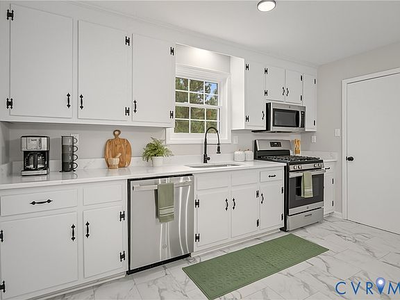 4th image of 6406 Daleshire Dr