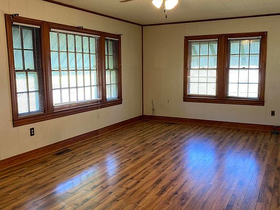 4th image of 501 S 2nd St