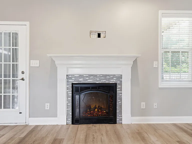 1541 Gallant Fox Ct — Photo 38