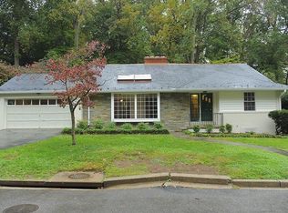 5144 Macomb St NW, Washington, DC