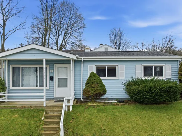 2611 Delaware St, Mishawaka, IN 46544