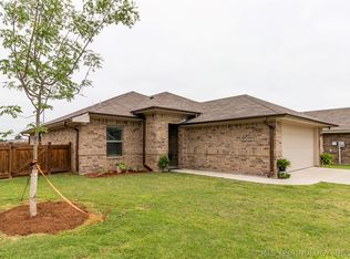 176 Cottonwood St, Calera, OK 74730