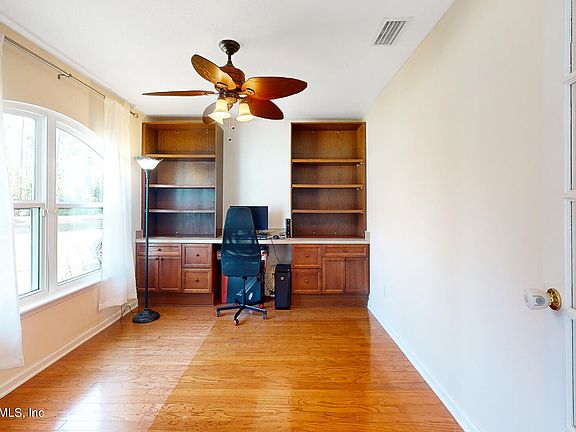 4th image of 760 BONAPARTE Drive
