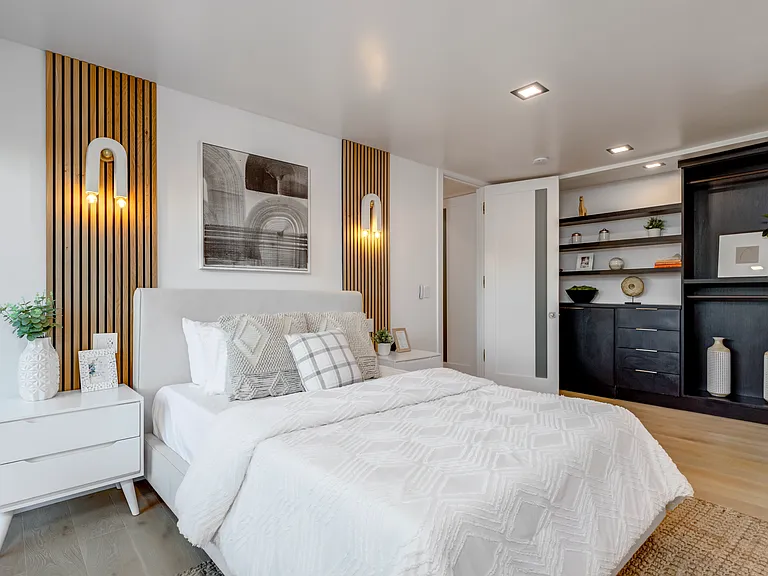 15125 Rayneta Dr — Photo 2