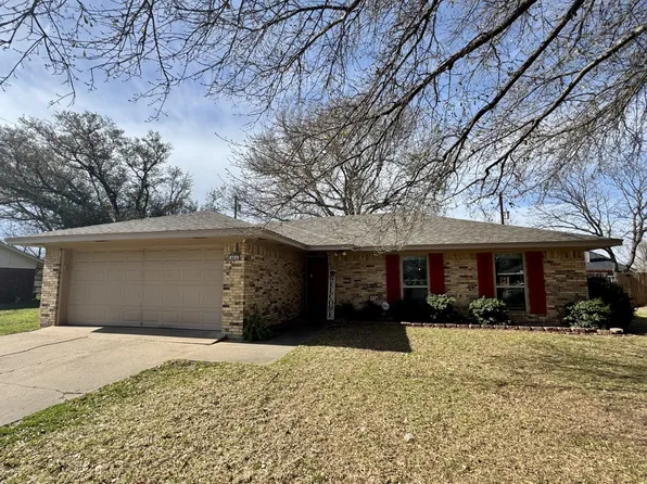 404 Carroll Ave, Ennis, TX 75119