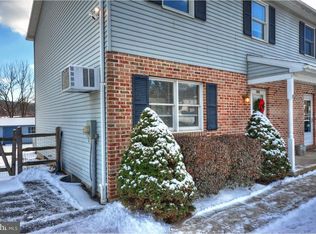 105 Meadow Ln, Bechtelsville, PA 19505