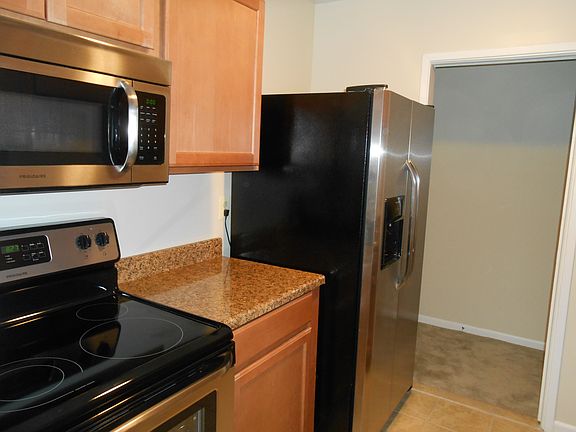 5th image of 7579 Margate Ct APT 002