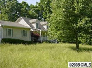 2396 Puetts Chapel Rd, Bessemer City, NC 28016