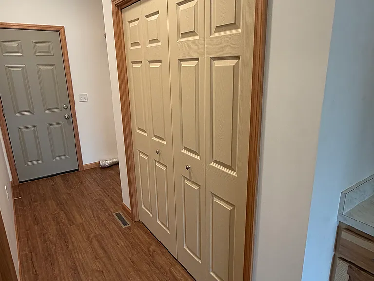 420 Johnston St #2 — Photo 10