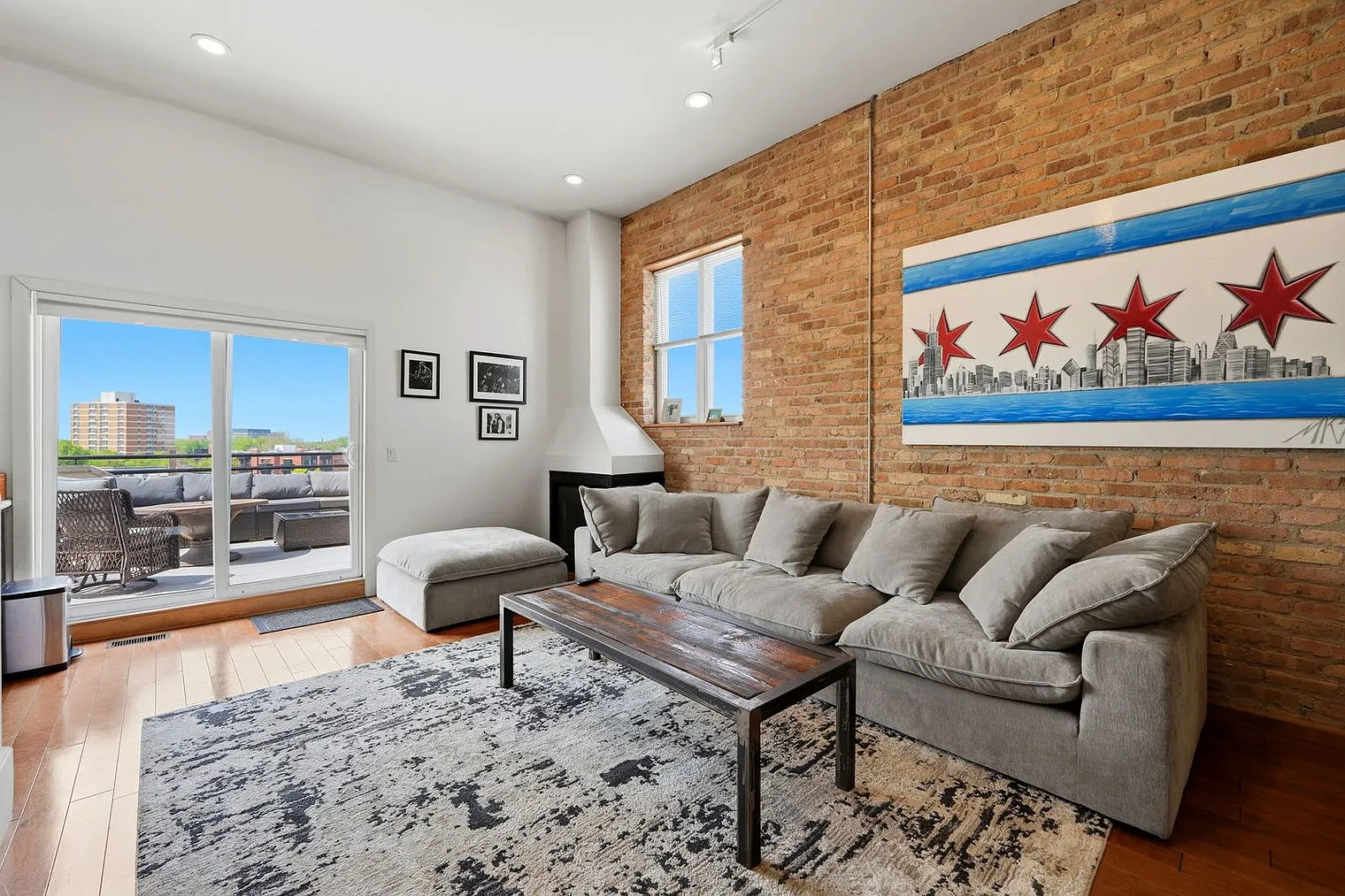 3 bed, 3.0 bath, 1496 sqft, $7,451 — Photo 1