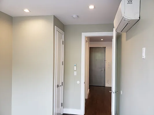 Rented by Yup Realty LLC | media 21