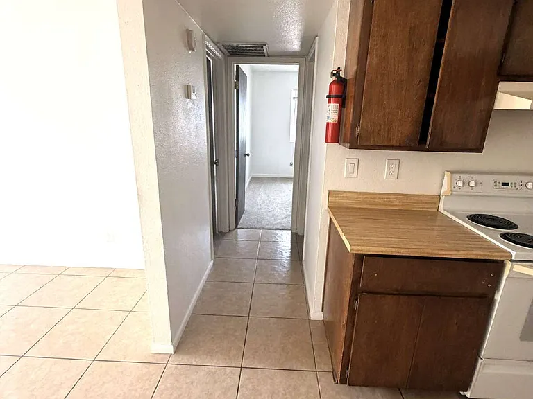 1504 E 29th Ave #2 — Photo 11