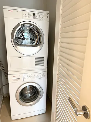 Rented by R New York | media 19