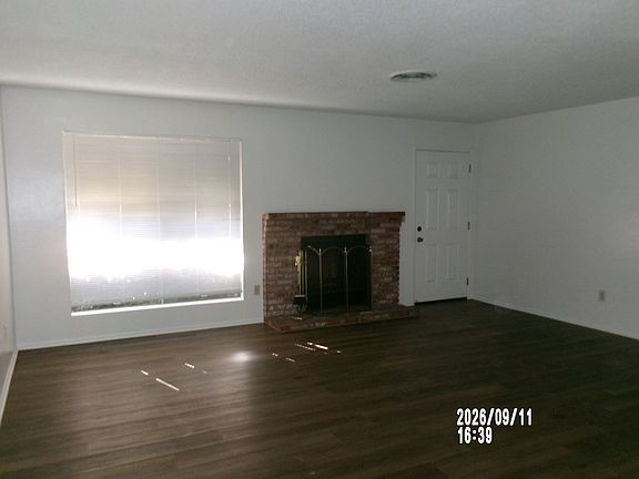 3rd image of 3404 Ashe Rd APT A