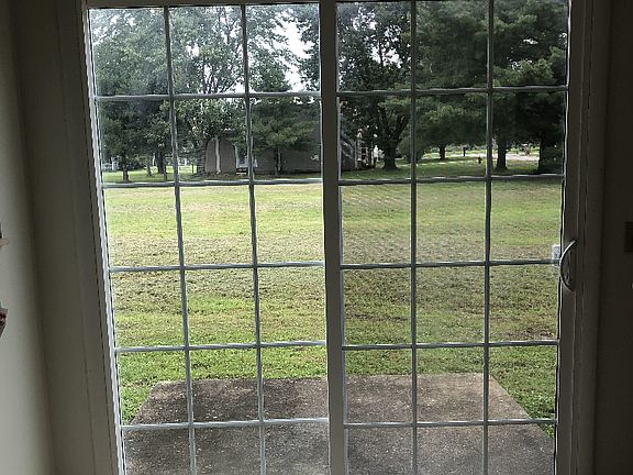 2nd image of 14 Pine St APT 3B