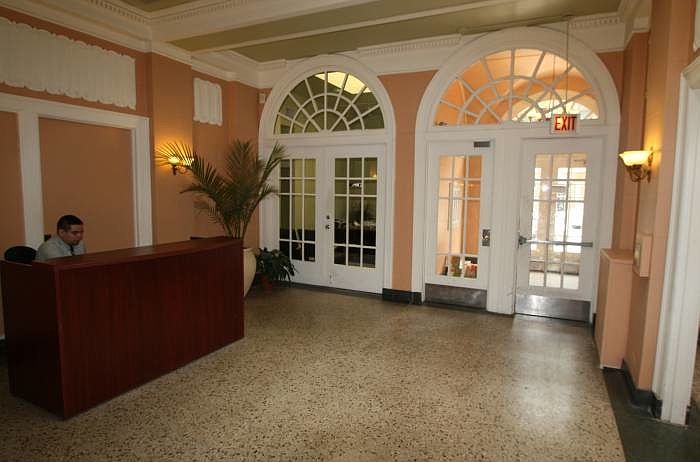 1st image of 7600 N Bosworth Ave APT 317