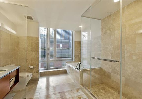 4th image of 2 River Ter APT 14D