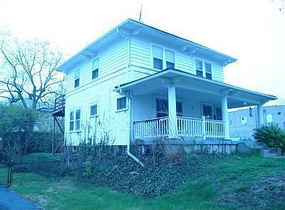 5th image of 20 E Bruce Ave