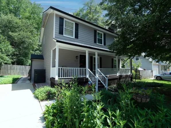 109 Burkwood Ln, Raleigh, NC 27609