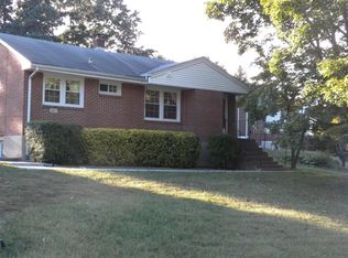 3807 Antietam Dr, Roanoke, VA 24018