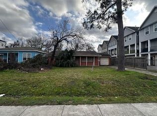 1240 W 26th St, Houston, TX 77008